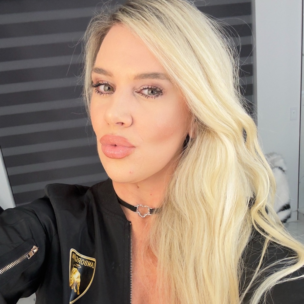 Meet your Posher, Rebecca